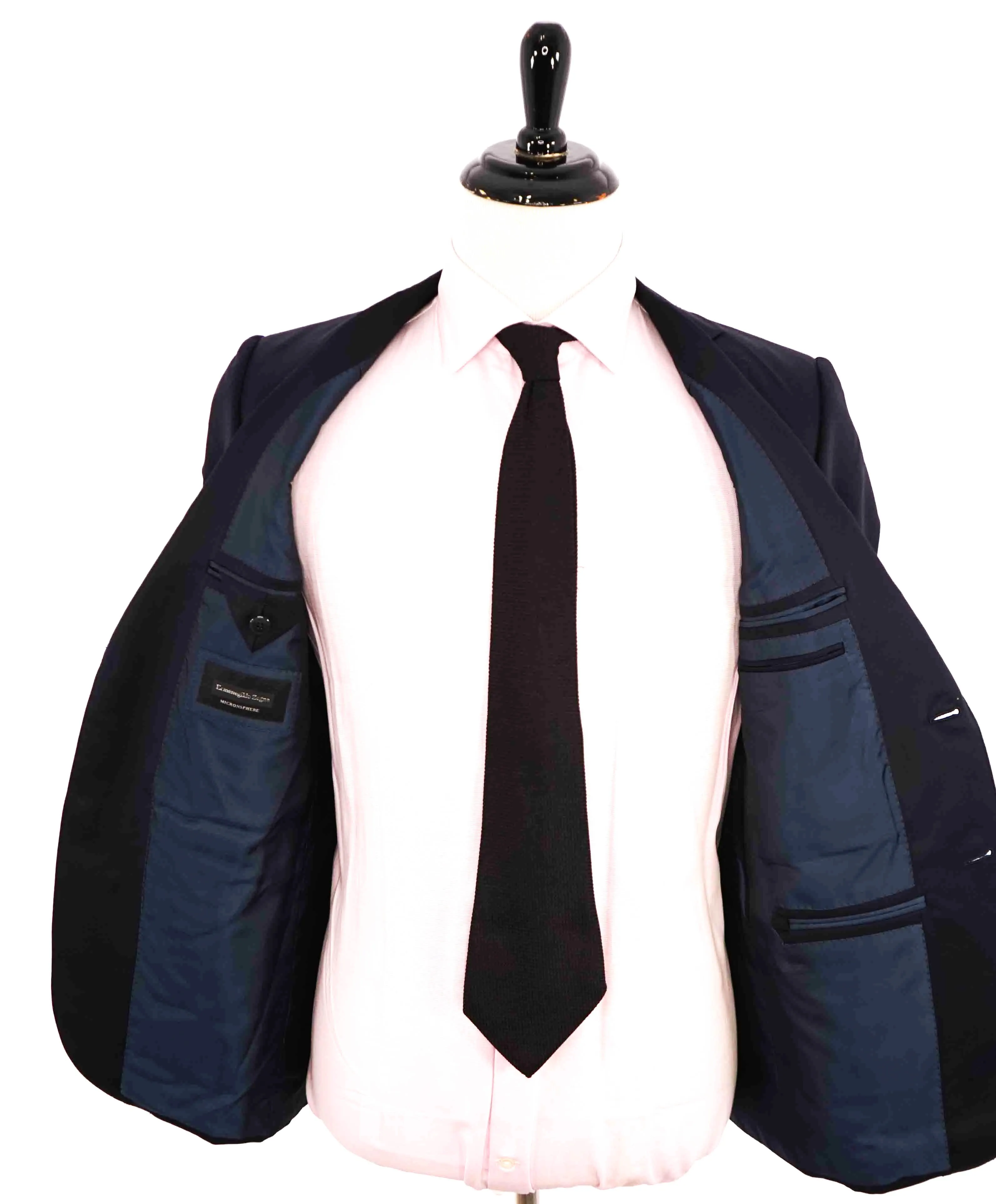 $3,250 ERMENEGILDO ZEGNA - "MICRONSPHERE" *Closet Staple* Navy Suit - 40L