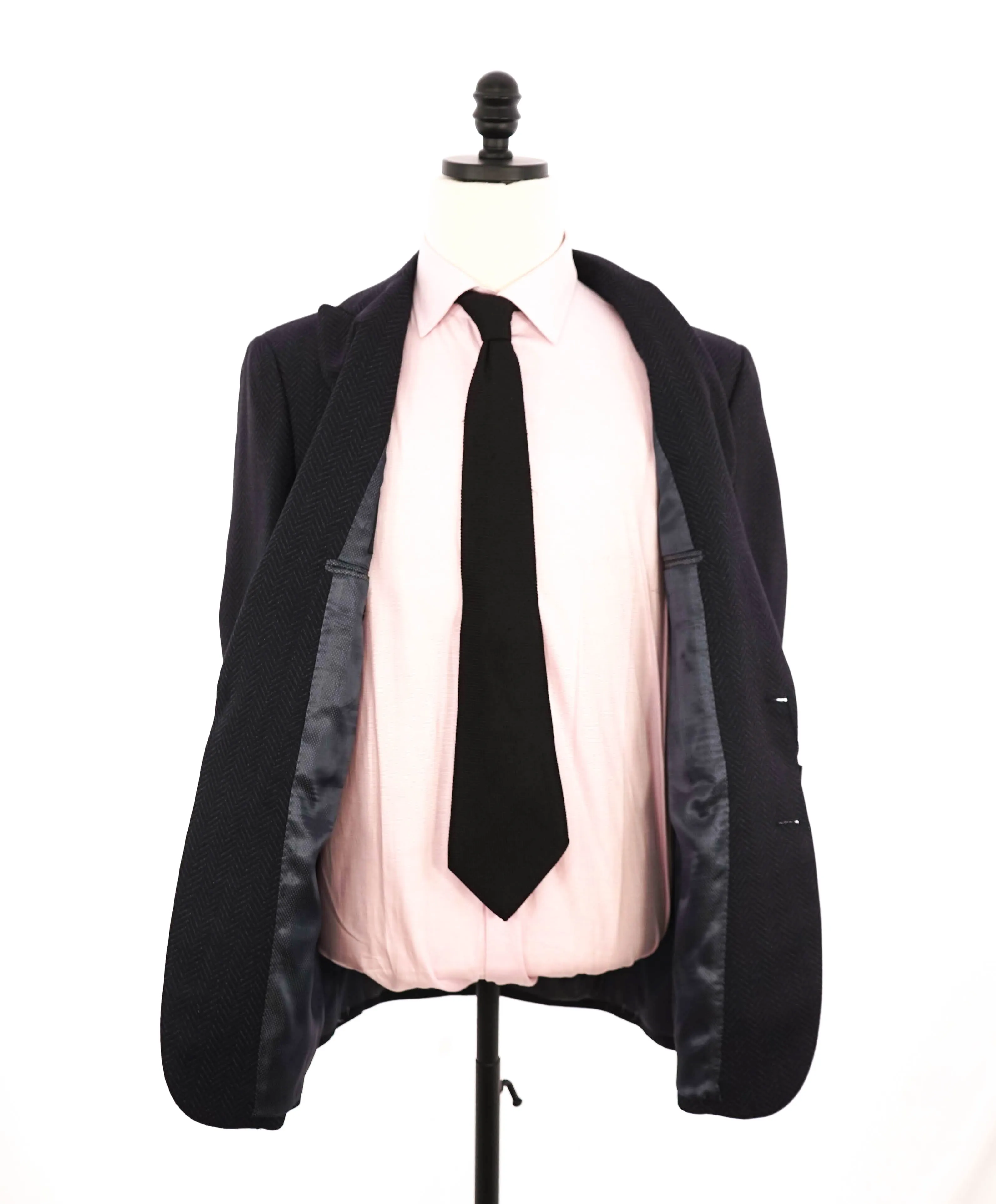$3,795 GIORGIO ARMANI - "SOHO" Navy Peak Lapel Herringbone Suit - 42R