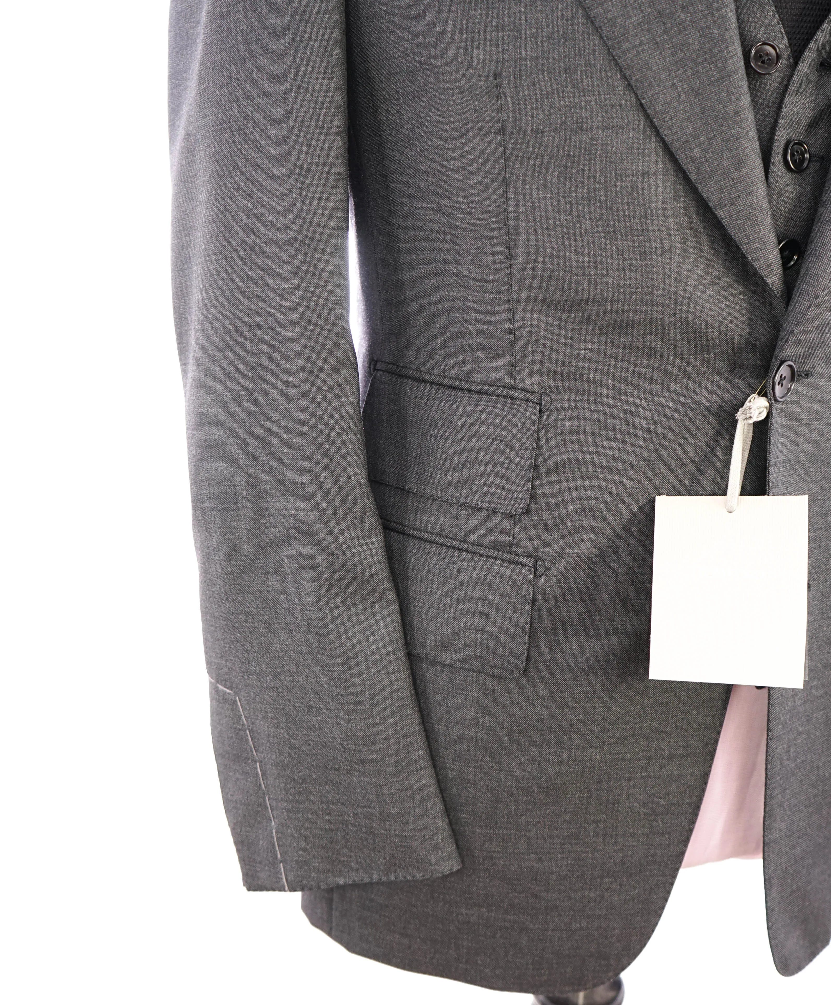 $5,000 TOM FORD - 3-Piece Gray PEAK LAPEL Vested Side Tab Suit - 36R (46EU)