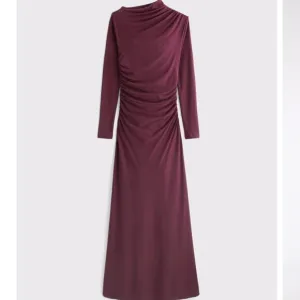 Abercrombie Long-Sleeve Draped Knit Maxi Dress size S Tall NWT