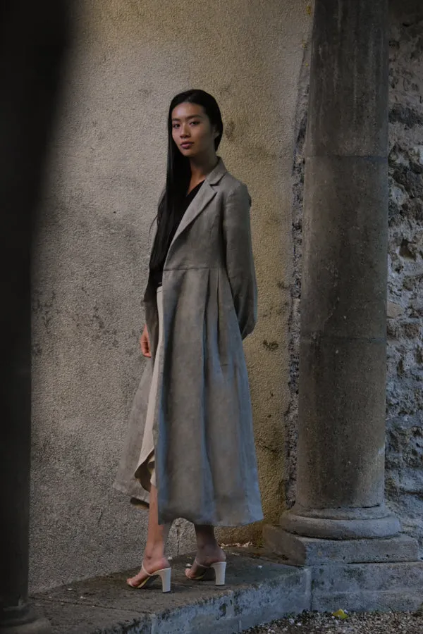 Avery Long Linen Blazer in Sky Herringbone