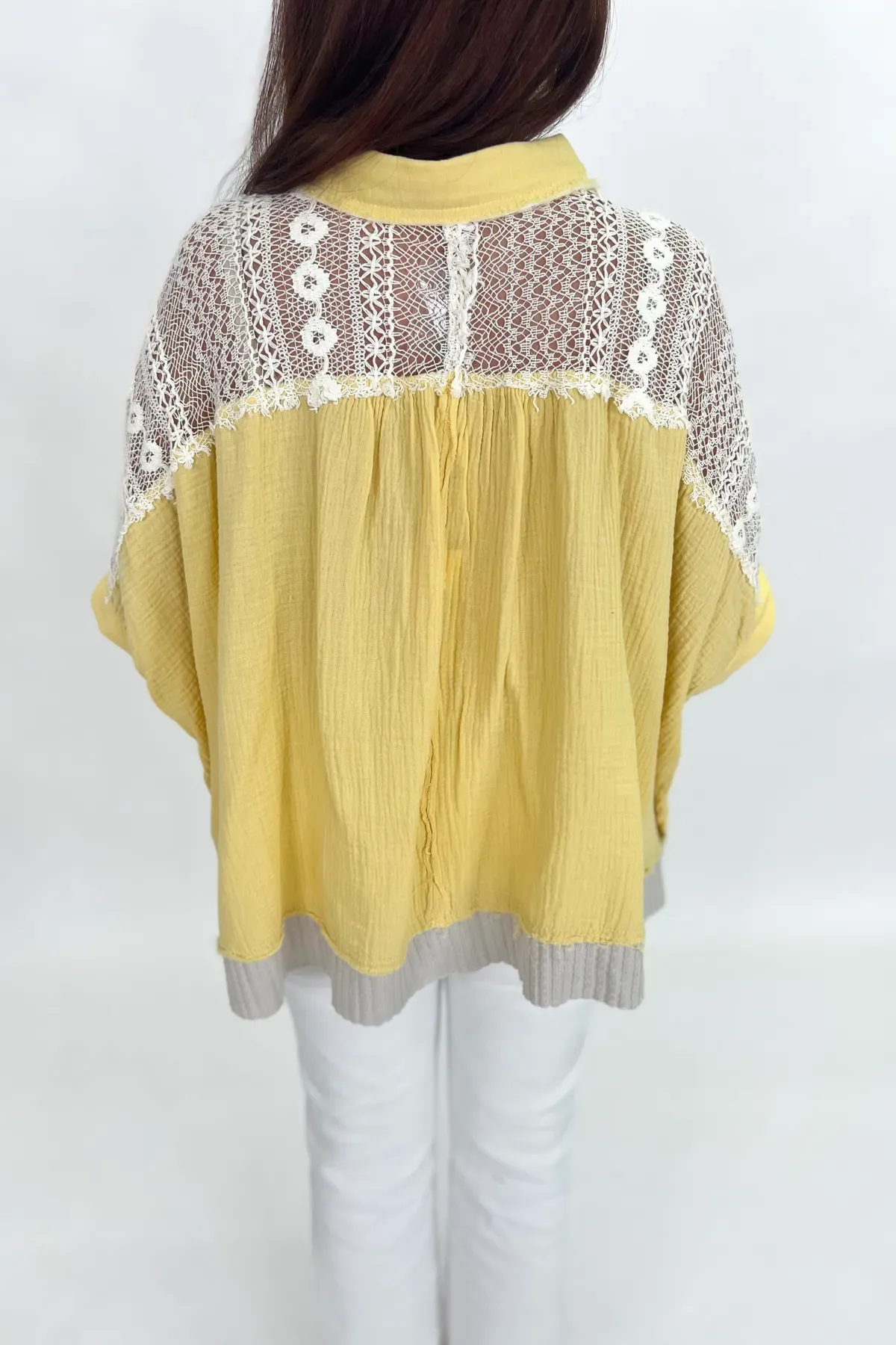 Canari Short Sleeve Color Mix Detail Top