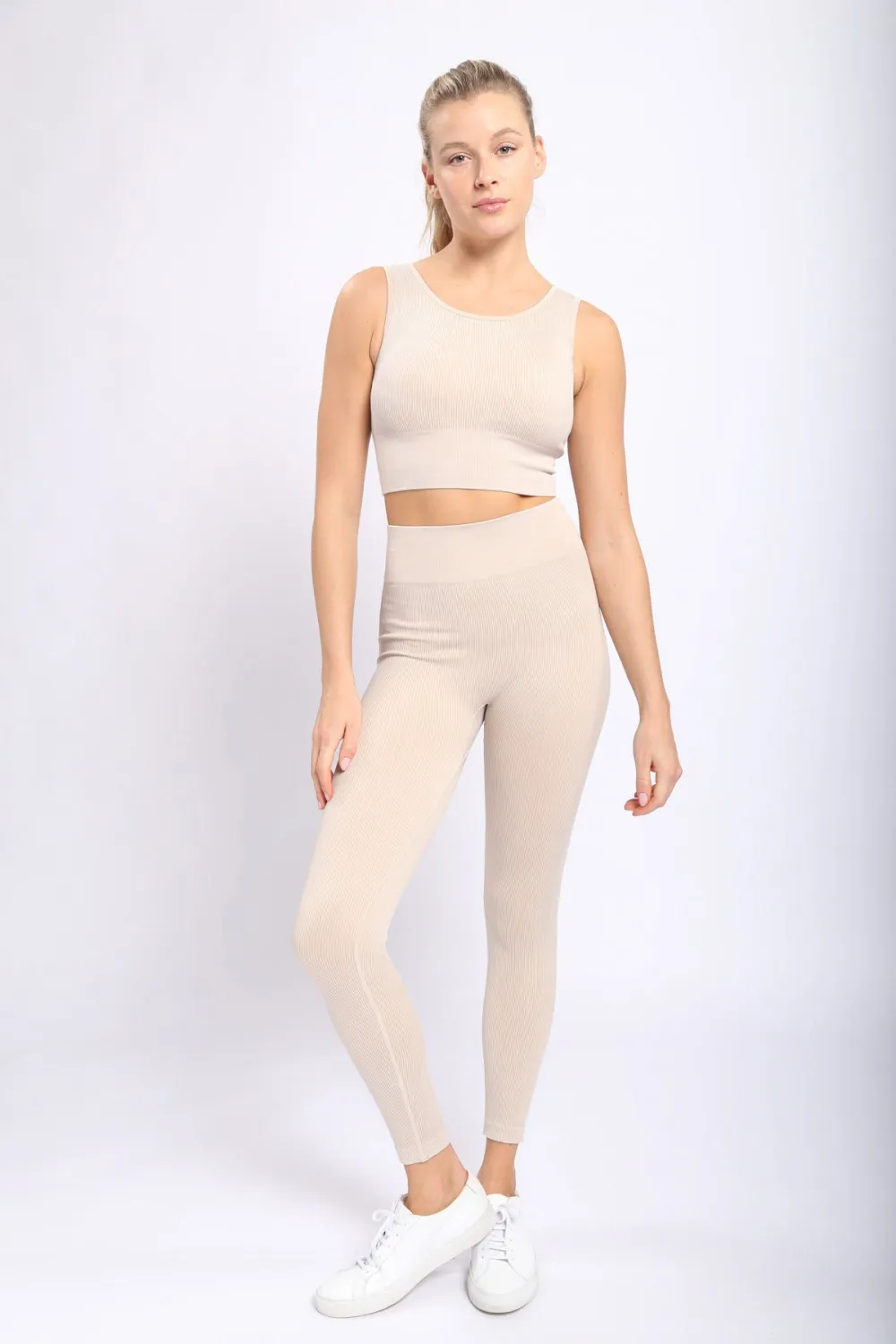 Carolyne Ribbed Cut-out Back Mineral Wash Seamless Hybrid Sports Bra