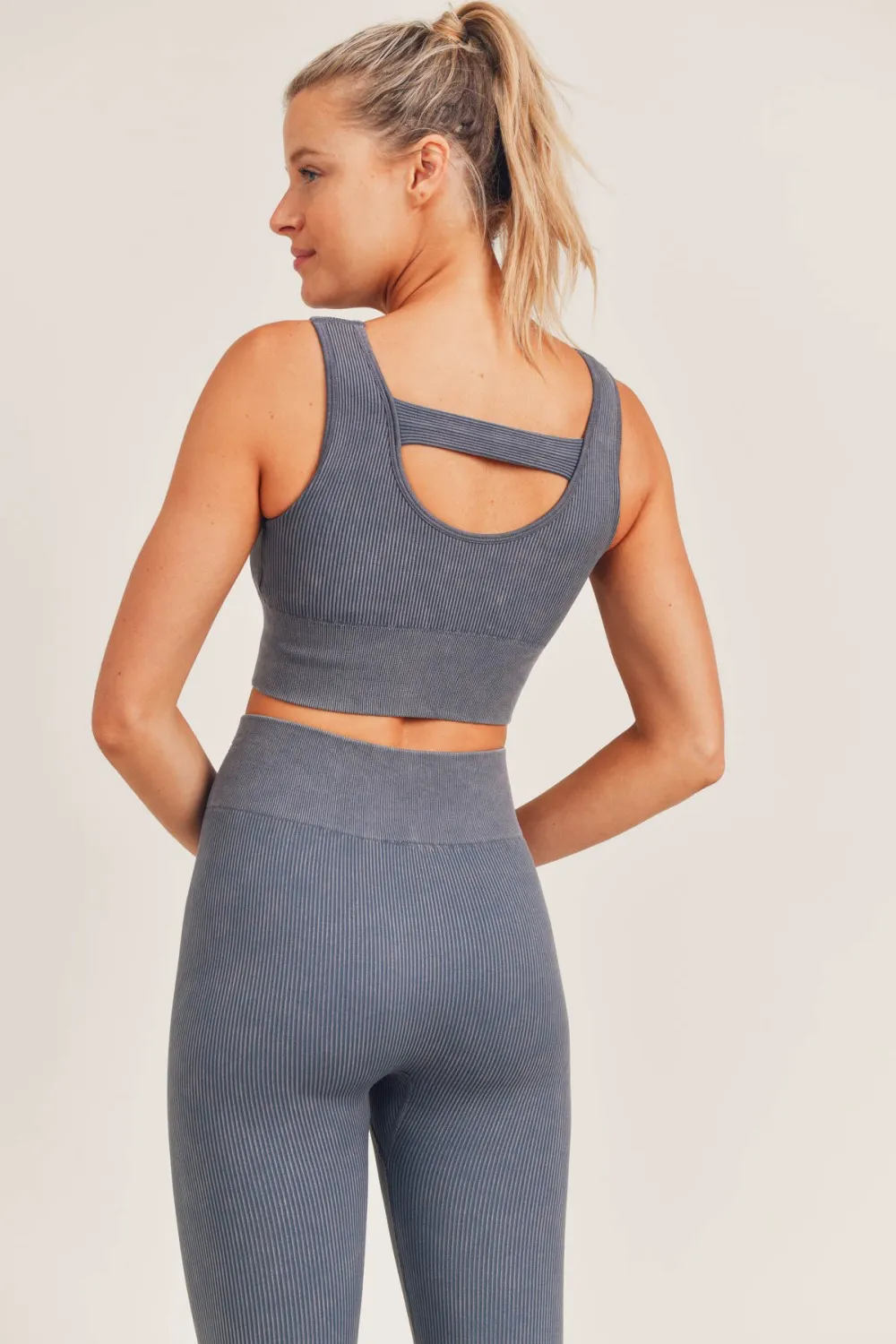 Carolyne Ribbed Cut-out Back Mineral Wash Seamless Hybrid Sports Bra