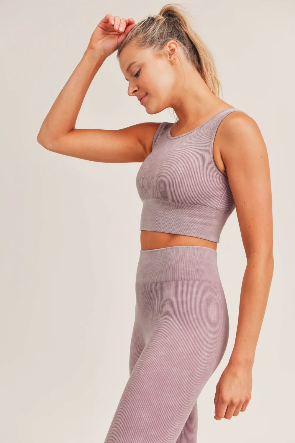 Carolyne Ribbed Cut-out Back Mineral Wash Seamless Hybrid Sports Bra