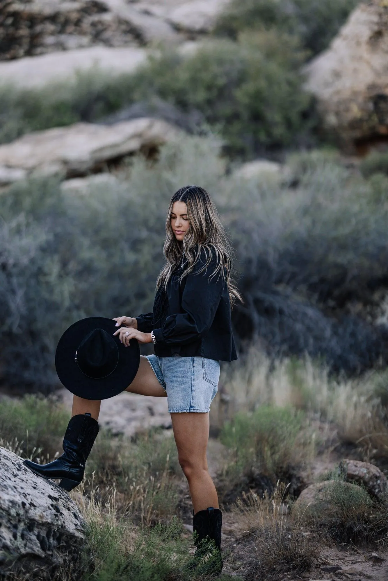 Carson Top in Black