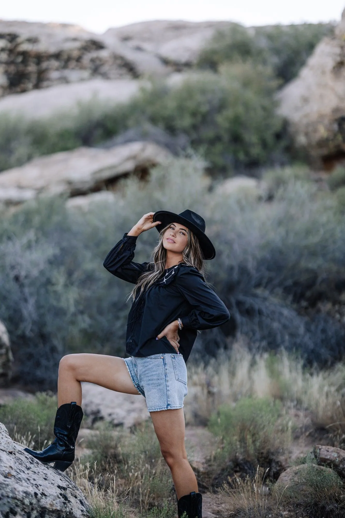 Carson Top in Black