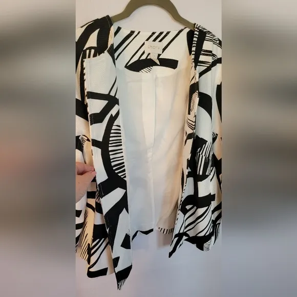 Chico's Black &amp; White Geometric Womens Open Front Blzer Size 2 (Medium)