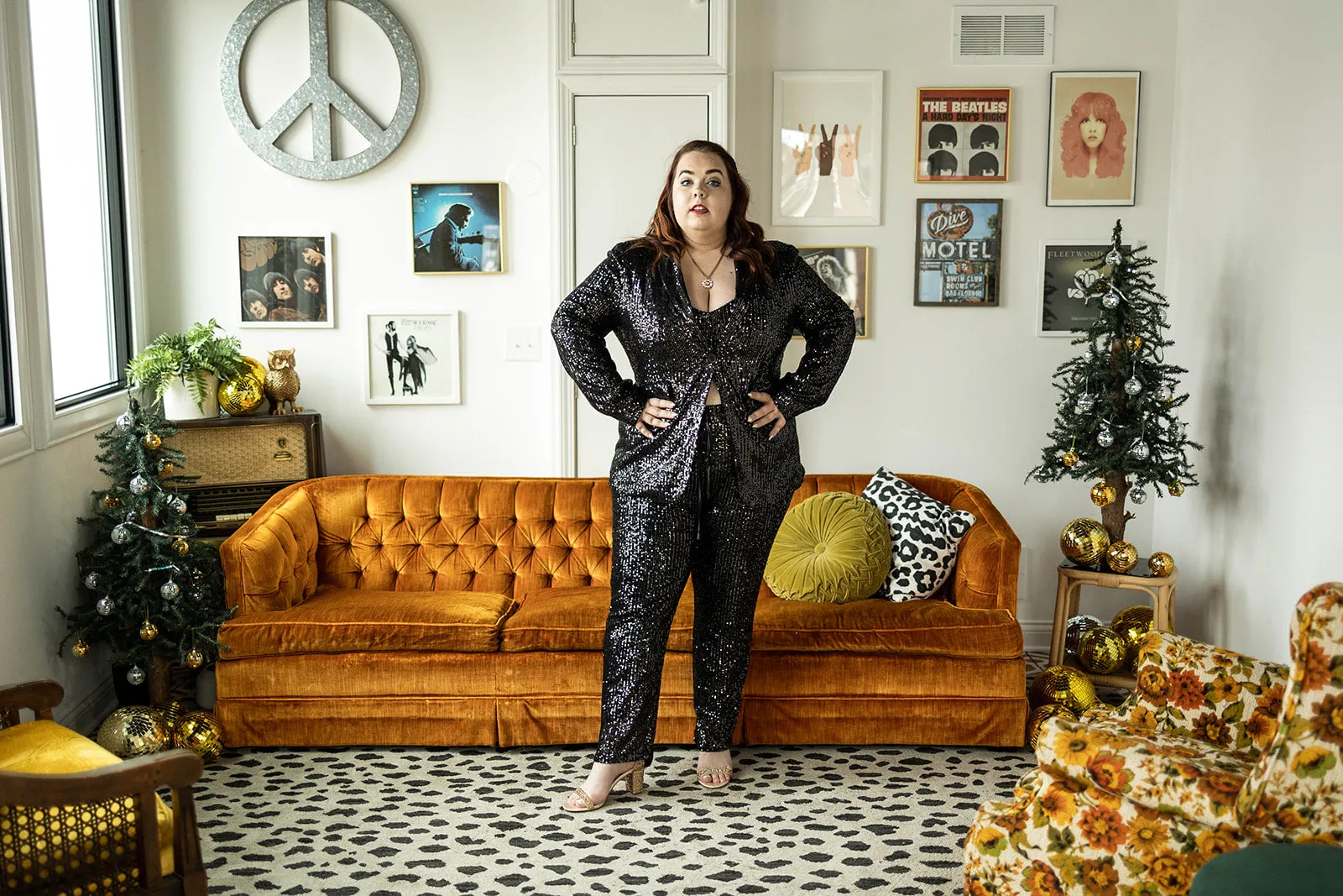 cyndie set in black