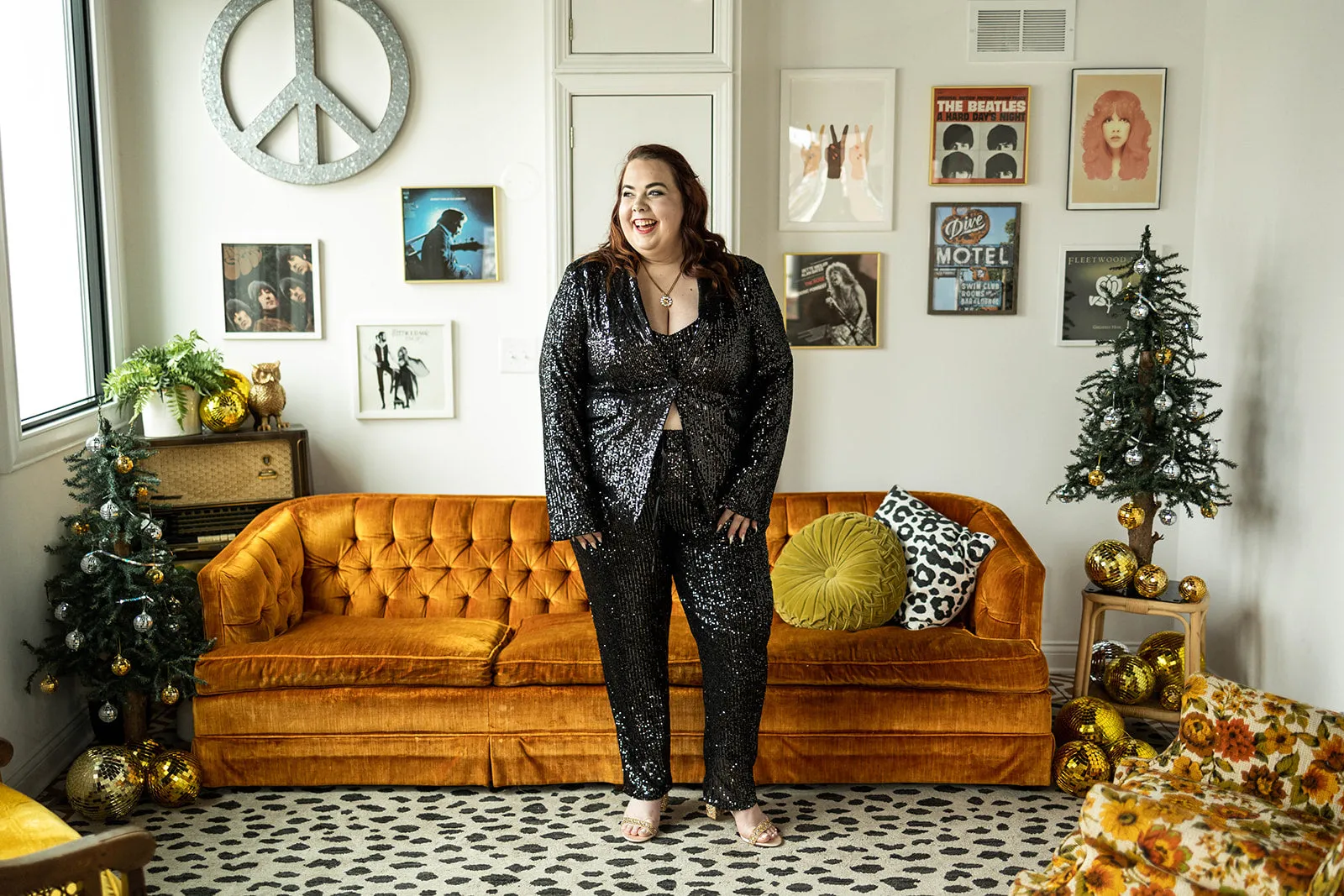 cyndie set in black