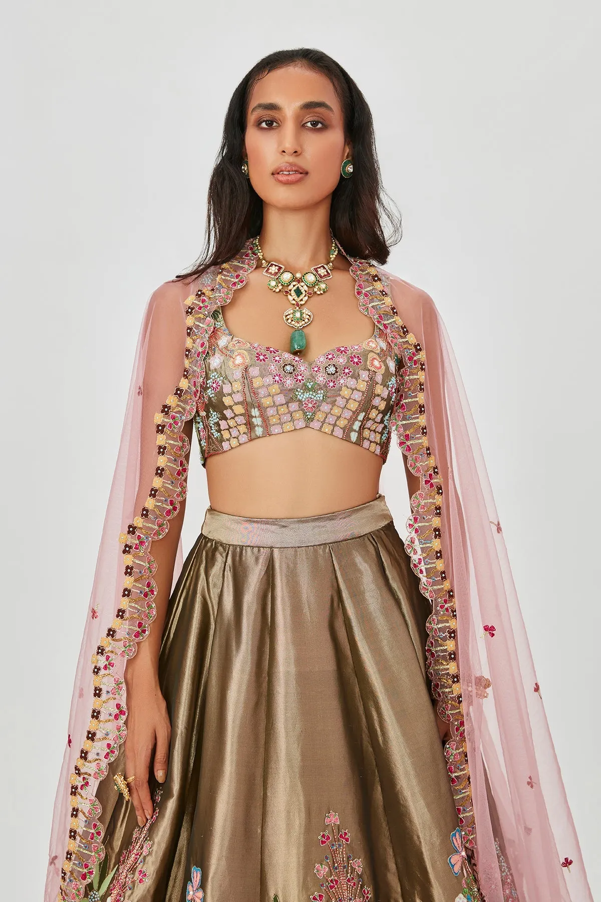 Gulshan - gold
