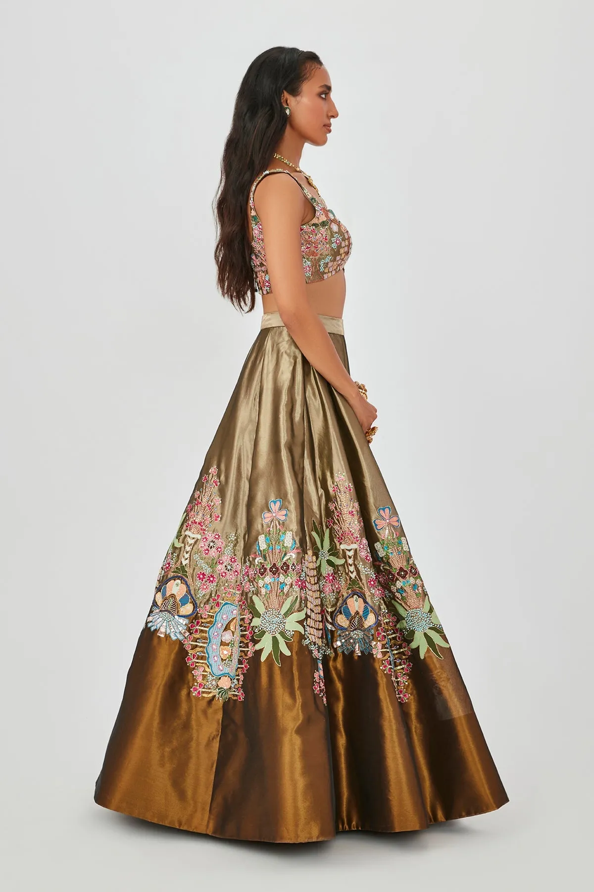 Gulshan - gold