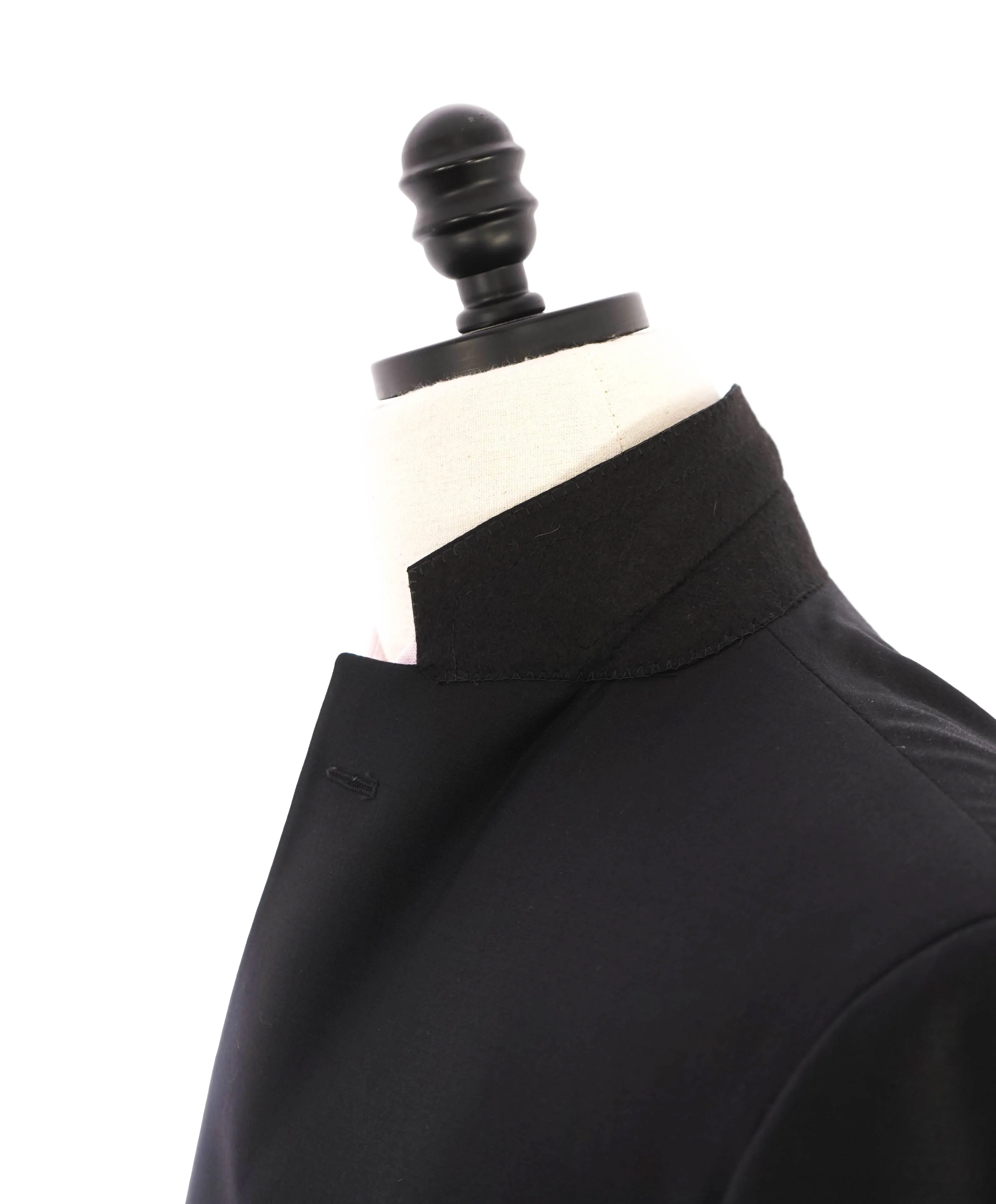 HICKEY FREEMAN - Solid Black "Milburn ii" Notch Lapel Suit - 42R 37W