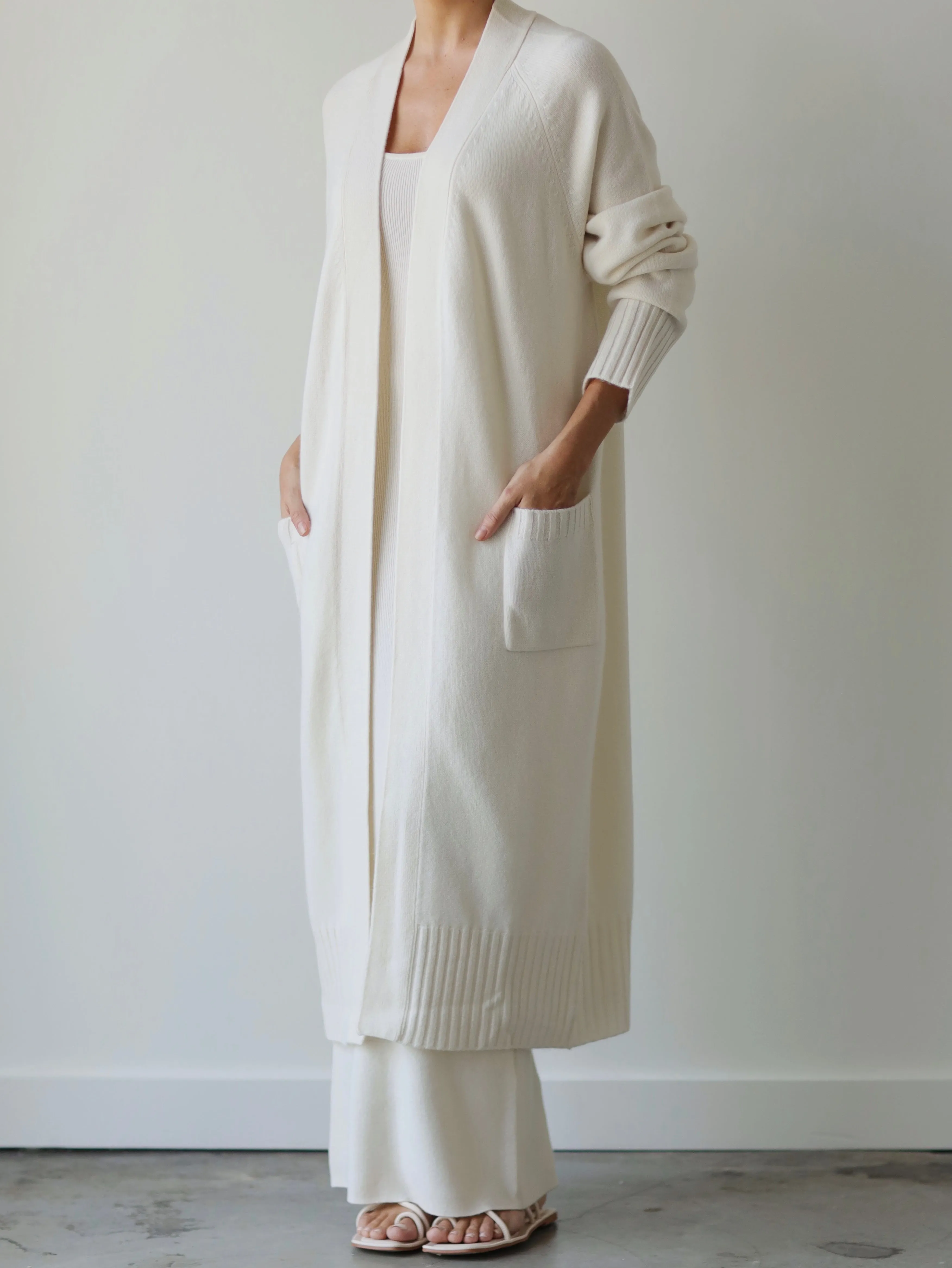 LONG CASHMERE CARDIGAN -