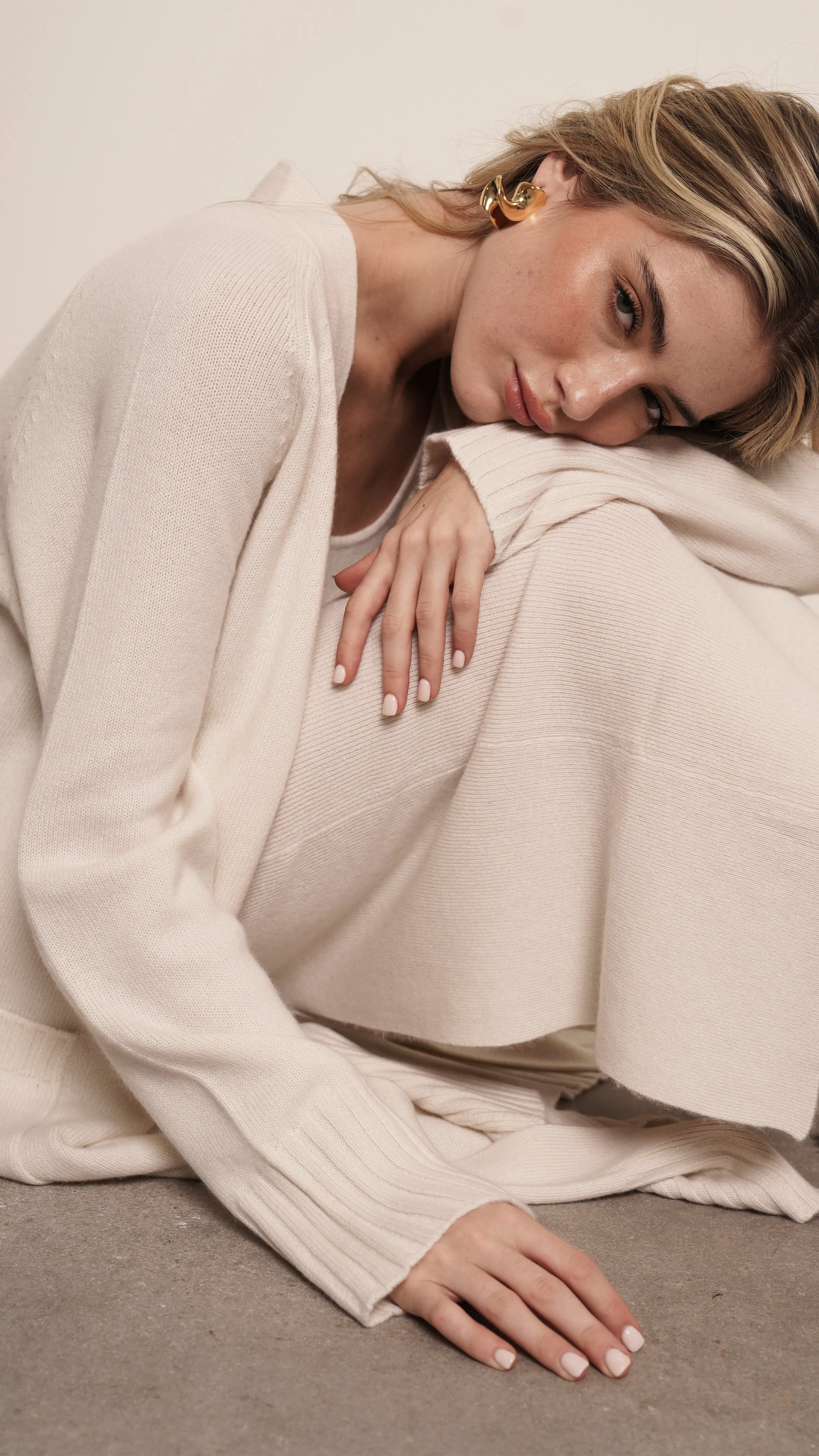 LONG CASHMERE CARDIGAN -