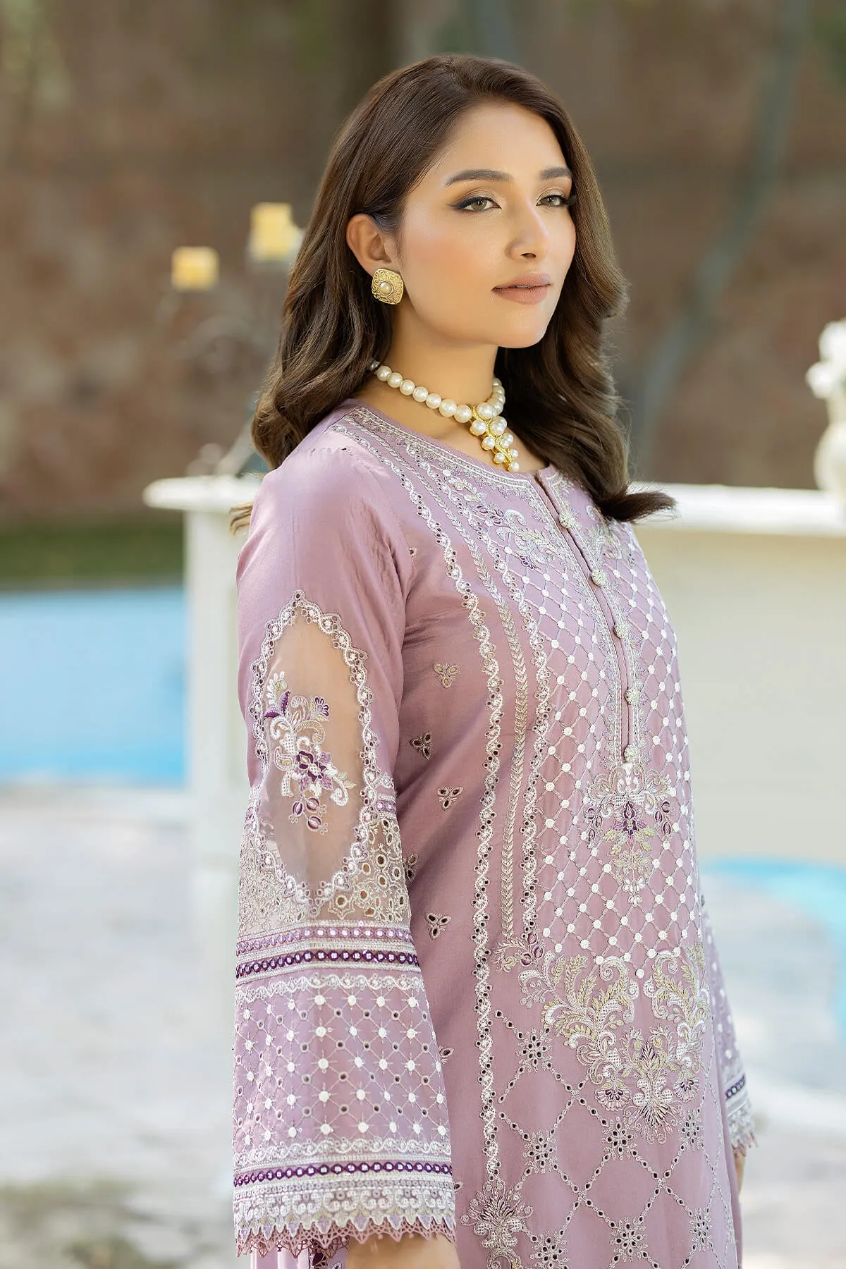 Luxury Lilac Embroidered Pakistani Salwar Kameez Dupatta Suit