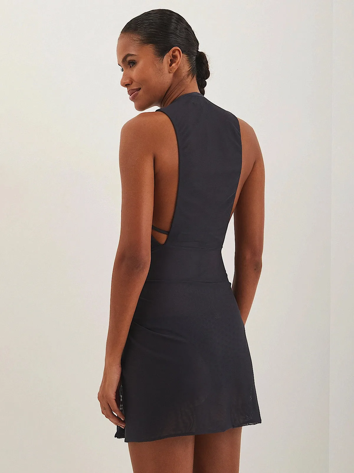 Mila Short Cover-Up ::RET