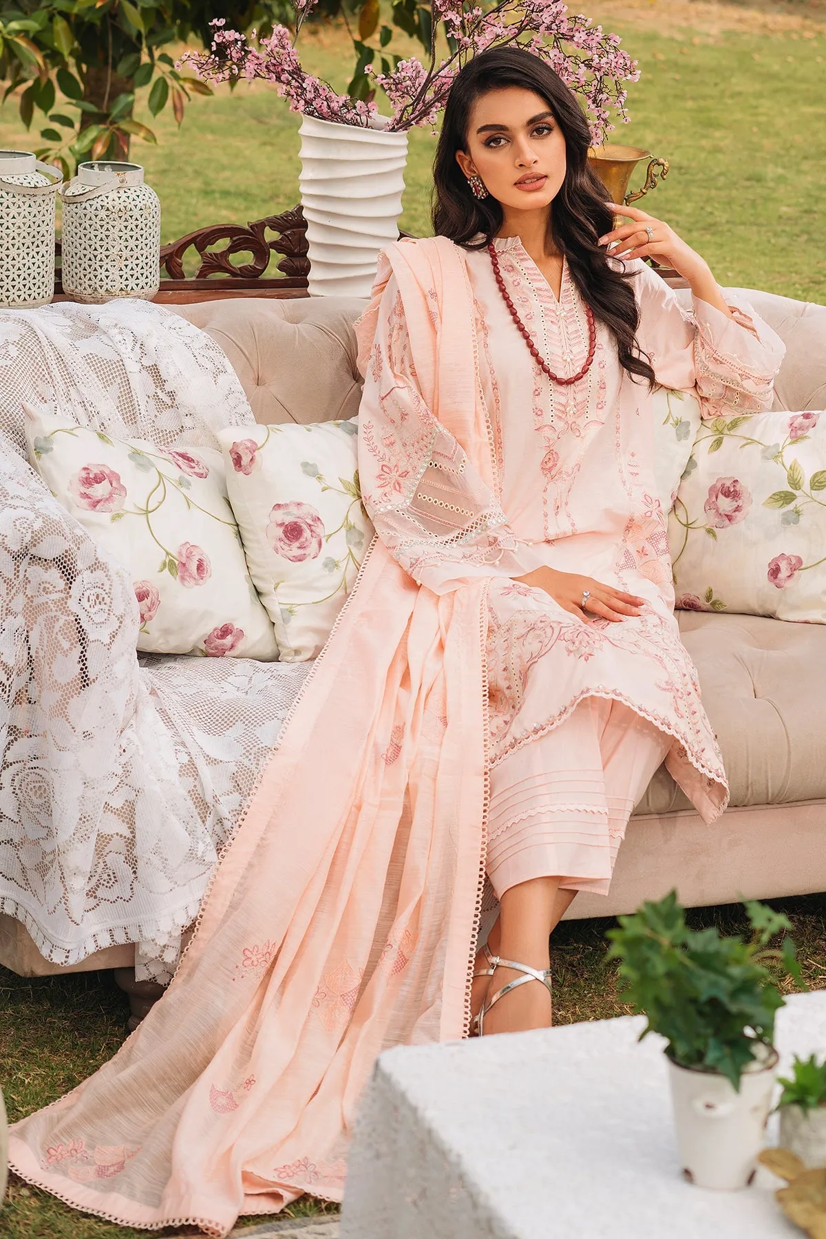 Pakistani Salwar Suit in Pastel Pink Embroidered Salwar Kameez