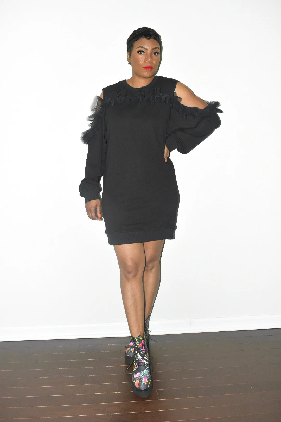 POPPIN Ruffled Open Sleeved Sweat Dress