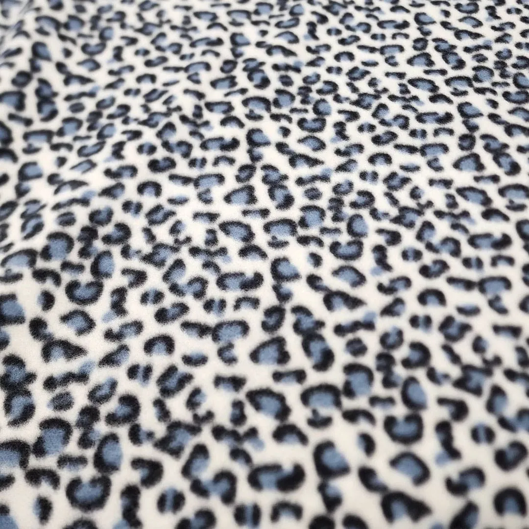 Printed Polar Fleece Fabric 150 cm White/Blue Leopard