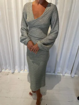 RESOLUTE DRESS