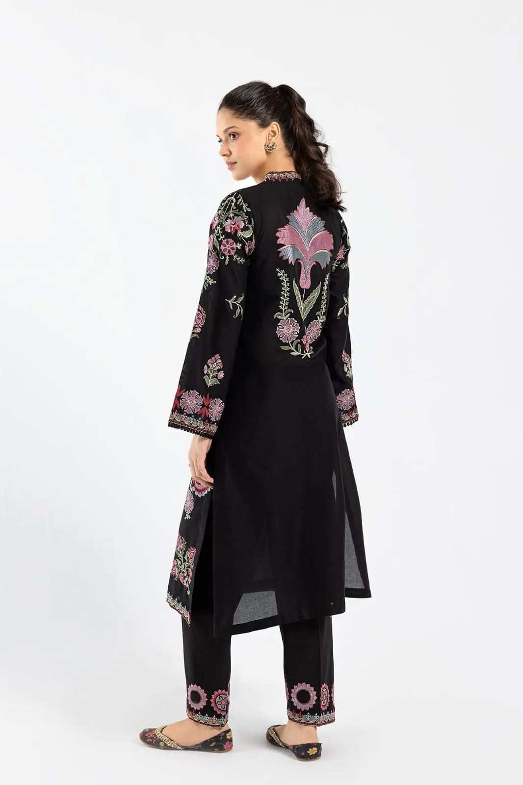 Rose Black 02-PC Winter Stuff