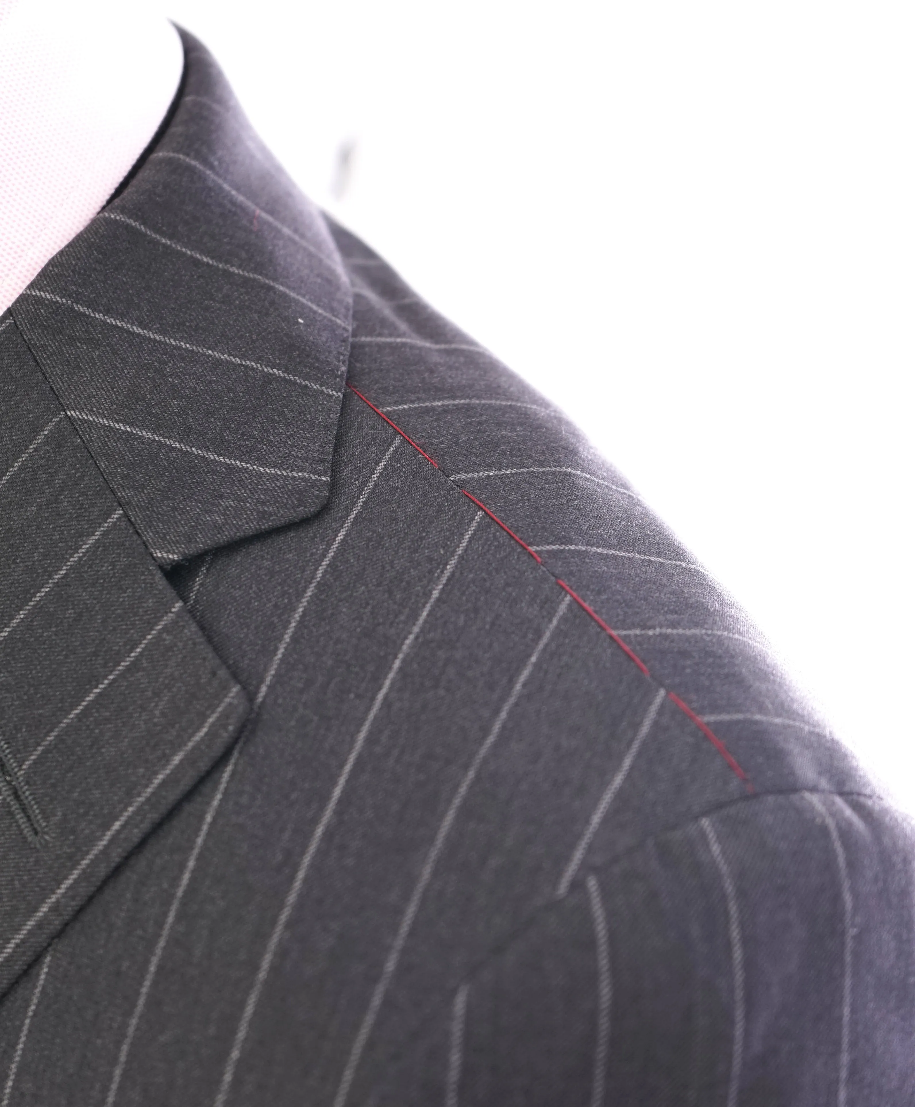 SAMUELSOHN - LORO PIANA "Extreme" Super 120’s Chalk Stripe Suit - 38R