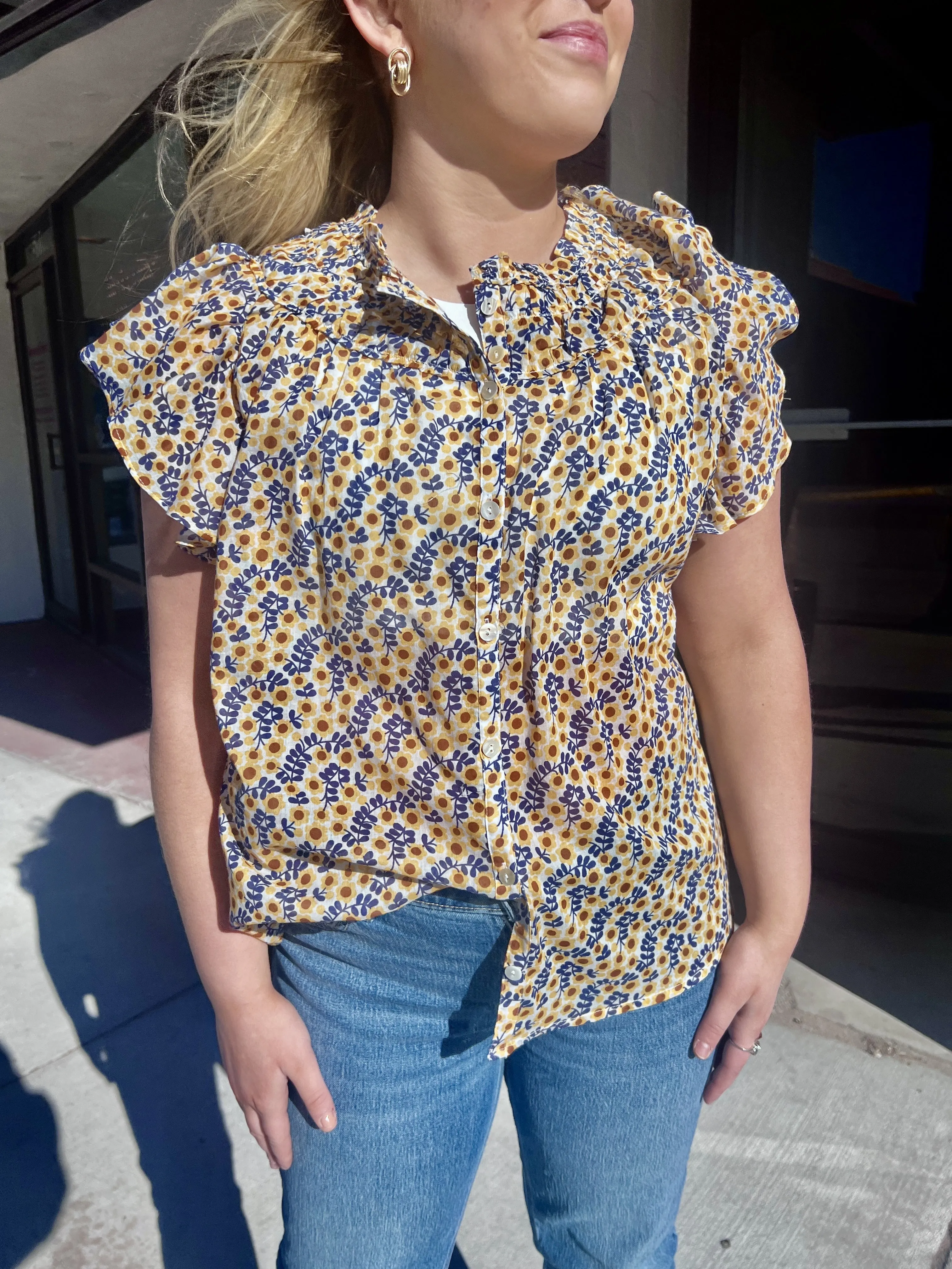 Sun Daisy Button Down Short Flutter Slv Top w High Neckline