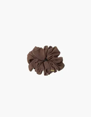THE ALICE SCRUNCHIE MEDIUM - SADDLE