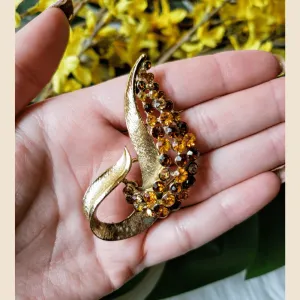 Vintage - Gold Tone Rhinestone Brooch