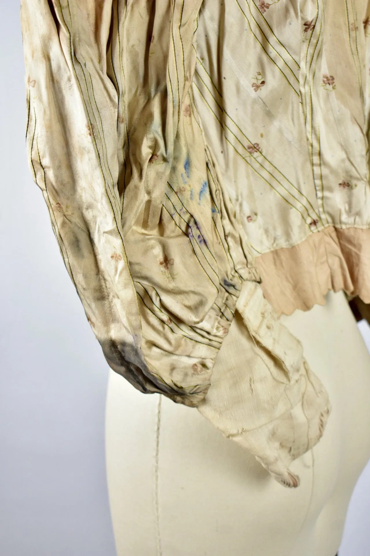 Vintage Victorian Gold Button Down Top-Study